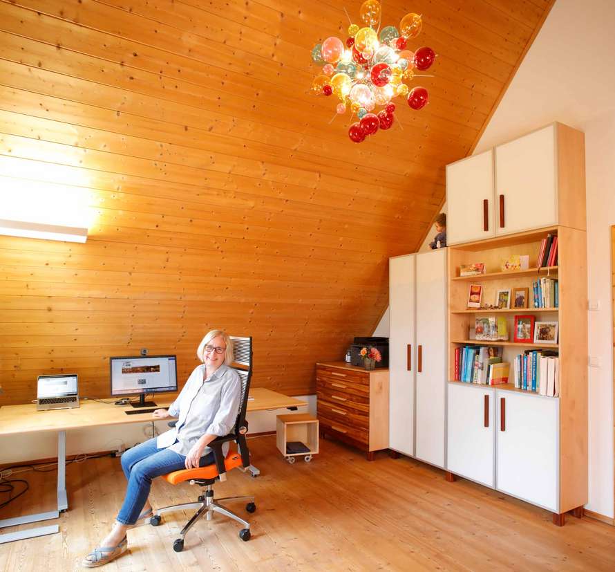 Höhenverstellbarer Schreibtisch, Massivholz 