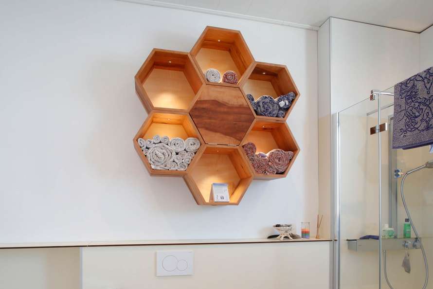 Badezimmerschrank aus Brinbaum  