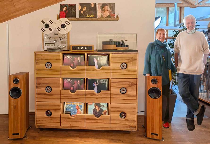 Schallplattenschrank für rund 1200 Platten