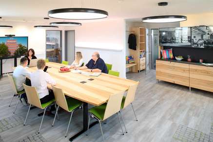 An geteilten Konferenztischen kann die Größe individuell angepasst werden